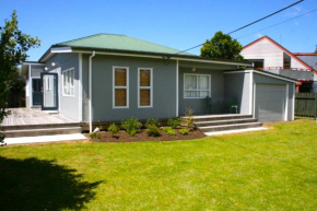 Matapouri Cottage - Matapouri Holiday Home